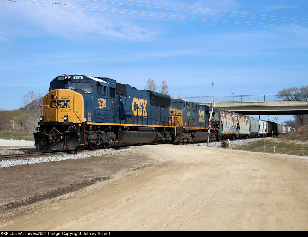 CSXT 4736